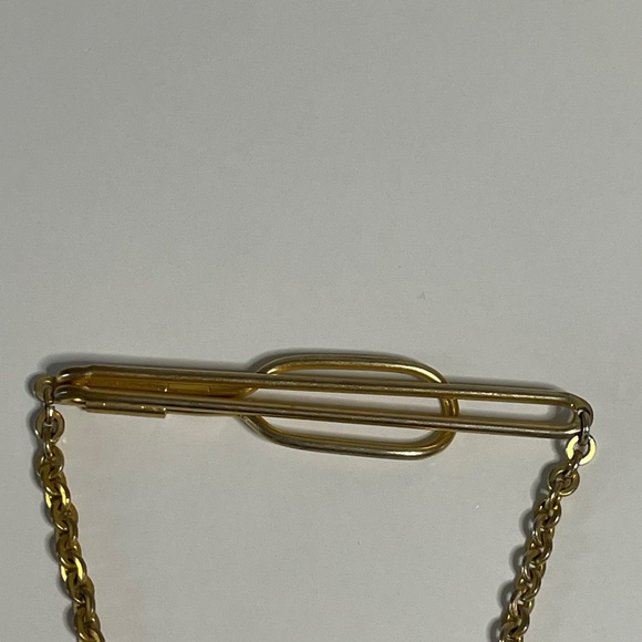 Swank Gold-Tone Tie Clip with Hanging Chain and Initials “DS” - Picture 6 of 6